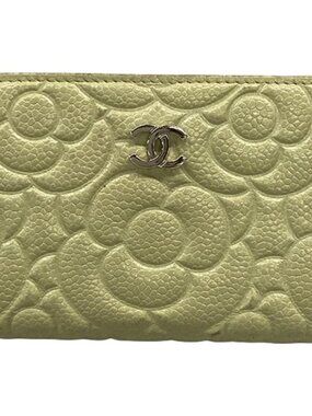 CHANEL Camellia Light Green Calfskin Trifold Wallet